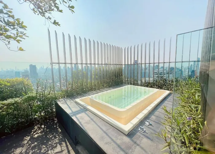 2 Bedroom Luxury 3 Min Walk From Bts Ekkamai *