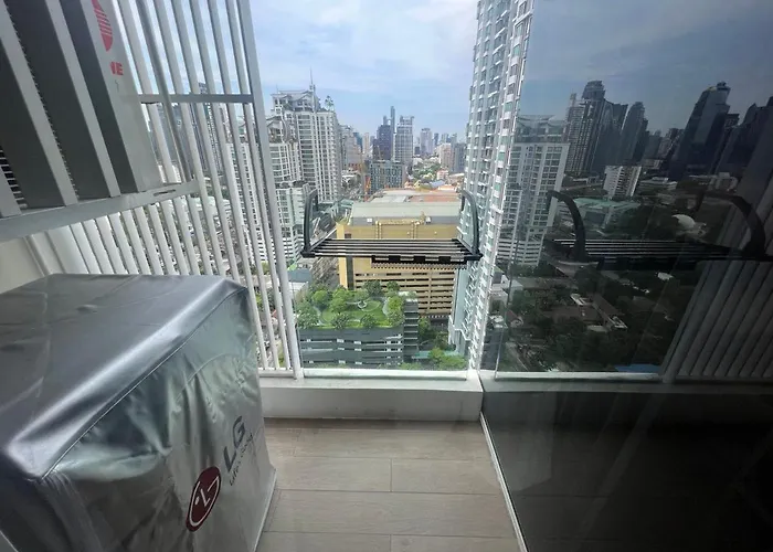 2 Bedroom Luxury 3 Min Walk From Bts Ekkamai